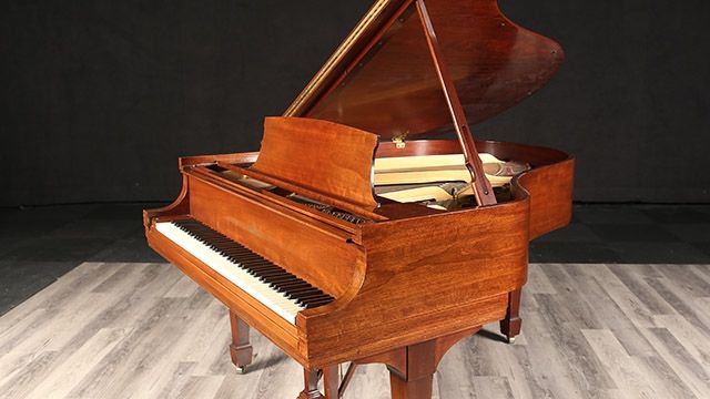 <span>1963</span> Steinway M